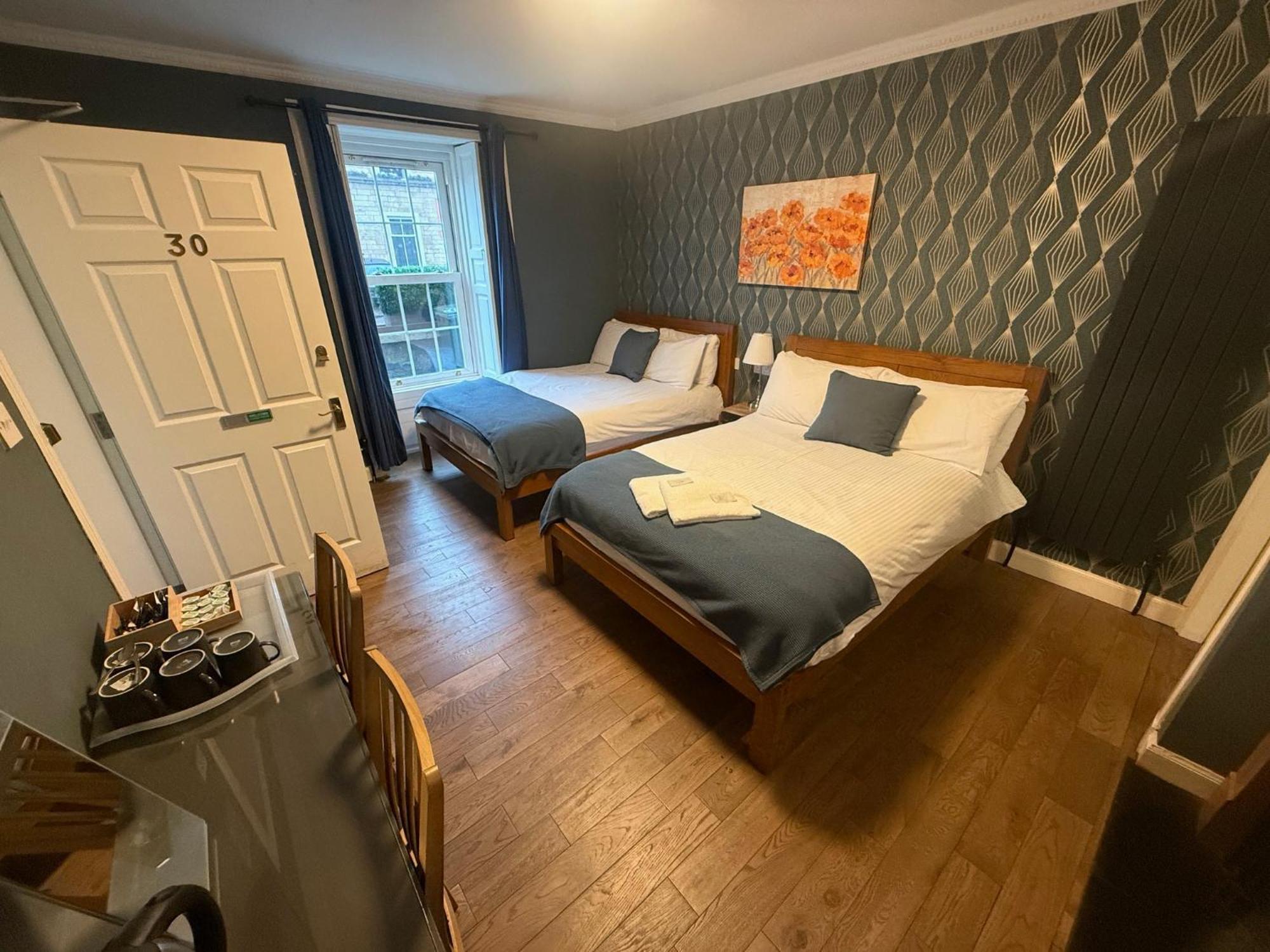 Balmore Guest House, Edinburgh